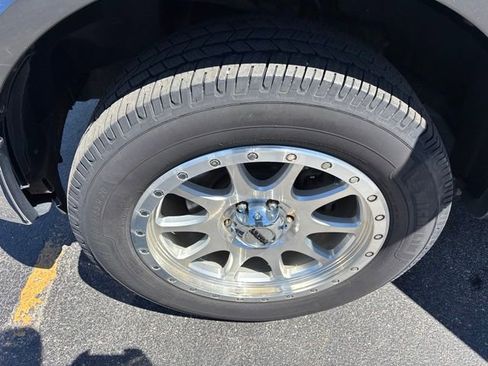 Used 2016 Ford F150 Lariat AWD/4WD image 8