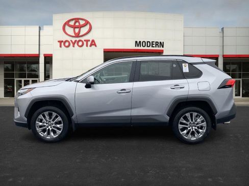 Certified 2024 Toyota RAV4 XLE Premium image 7