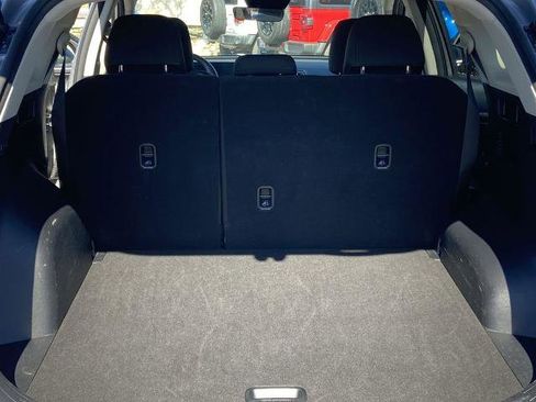 Used 2025 Kia Sportage LX image 20