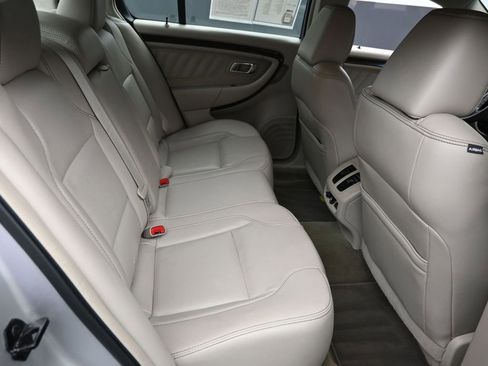 Used 2012 Ford Taurus Limited FWD image 8
