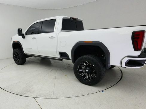 Used 2024 GMC Sierra 2500 Denali w/ Denali Reserve Package AWD/4WD image 17