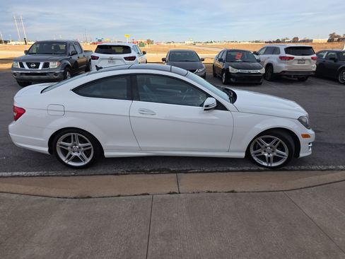 Used 2014 Mercedes-Benz C 250 Coupe image 3