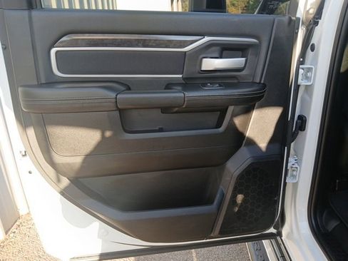 Used 2024 RAM 2500 Big Horn image 27