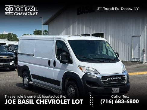 Used 2025 RAM ProMaster 2500 w/ U-Haul Equipment Group FWD image 1