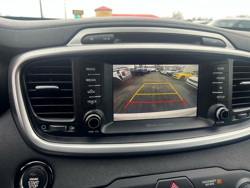 Used 2019 Kia Sorento EX image 9