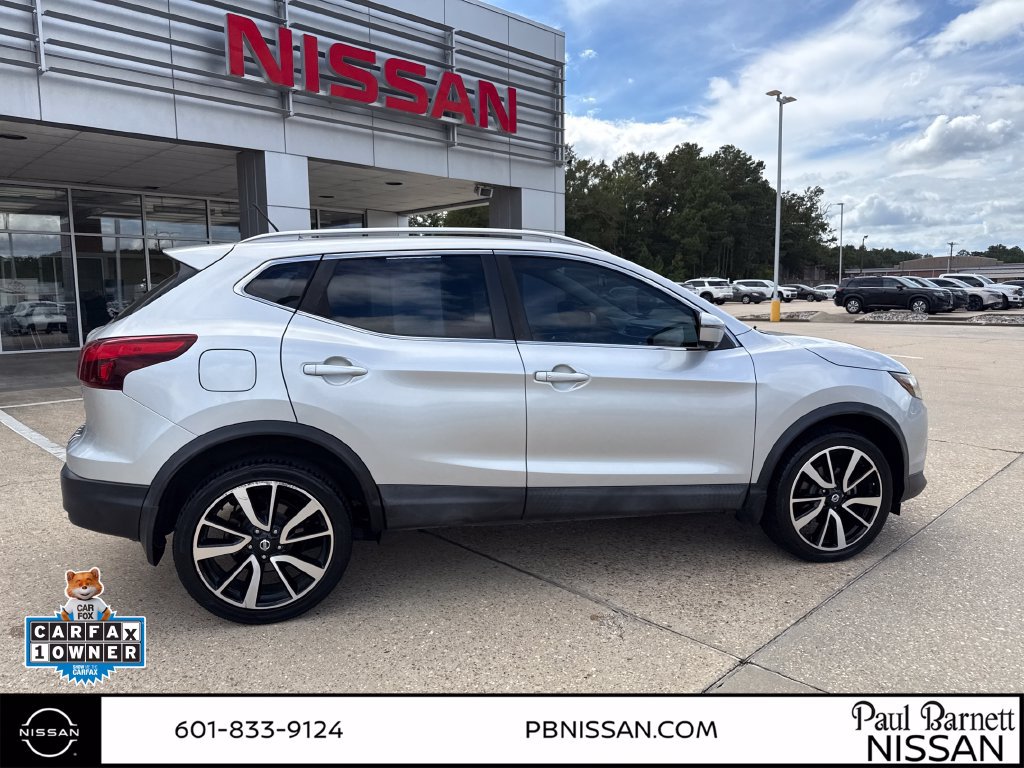 Used 2017 Nissan Rogue Sport SL FWD image 12