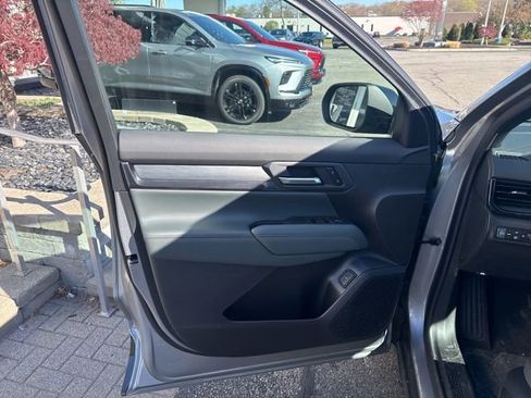 New 2026 GMC Terrain AT4 AWD/4WD image 14