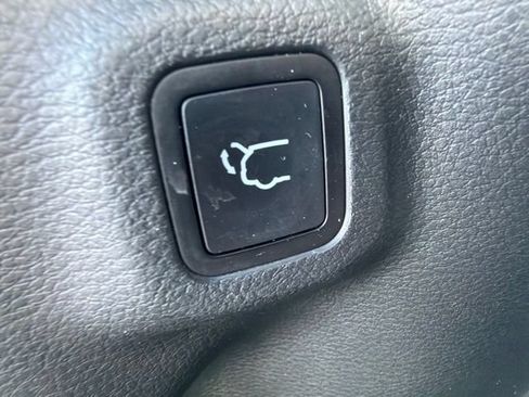 Used 2022 Jeep Compass Limited w/ Elite Group AWD/4WD image 12