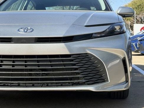 New 2026 Toyota Camry LE image 9