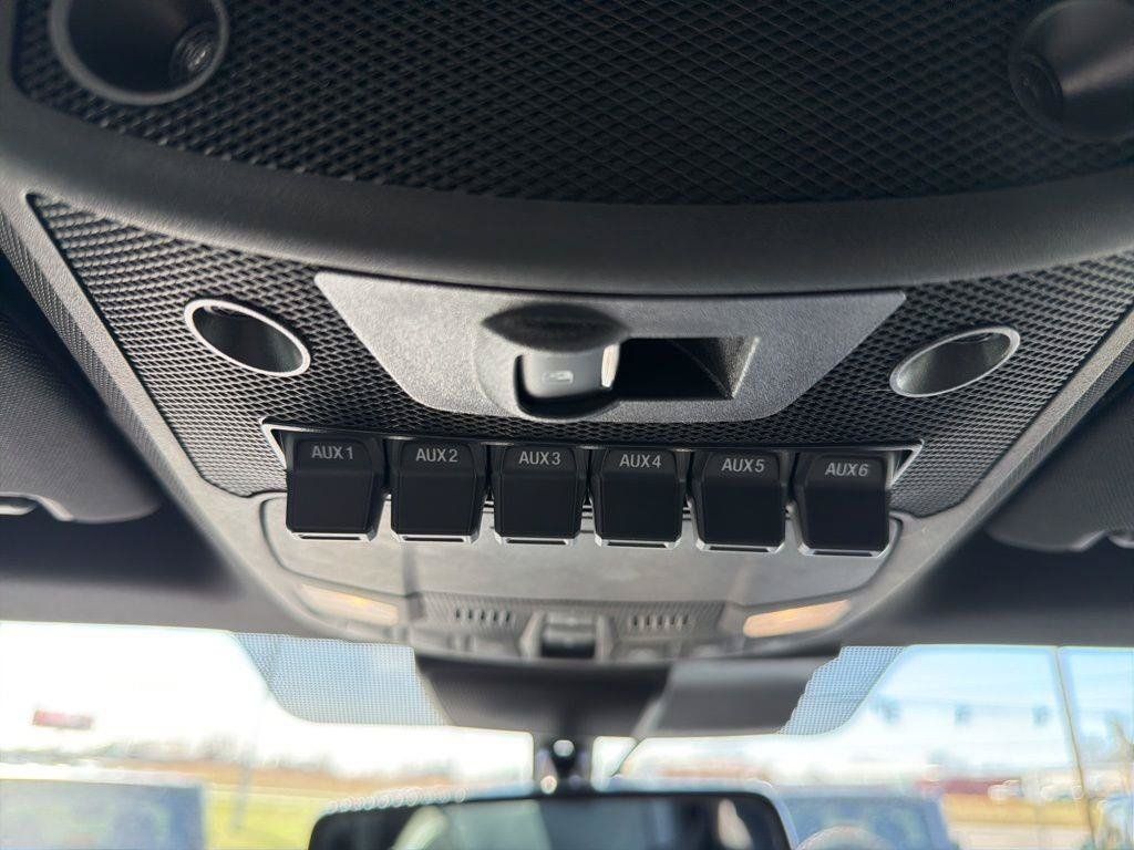 Used 2020 Ford F150 Raptor w/ Equipment Group 802A Luxury AWD/4WD image 40