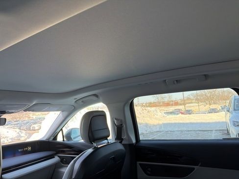 New 2026 Lincoln Nautilus Reserve image 8