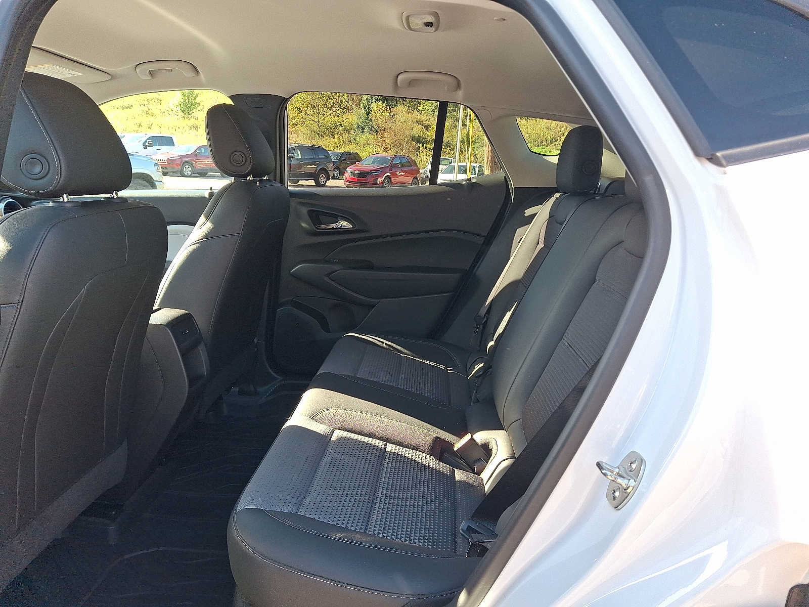 Used 2025 Chevrolet Trax LT w/ Driver Confidence Package FWD image 10