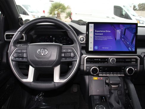 Used 2025 Toyota 4Runner Limited image 17