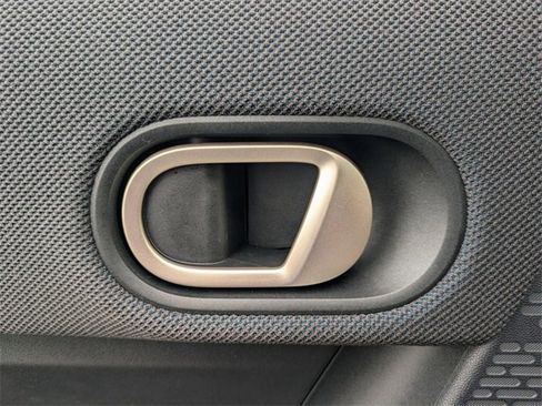 Used 2025 MINI Cooper 2-Door Hardtop image 11