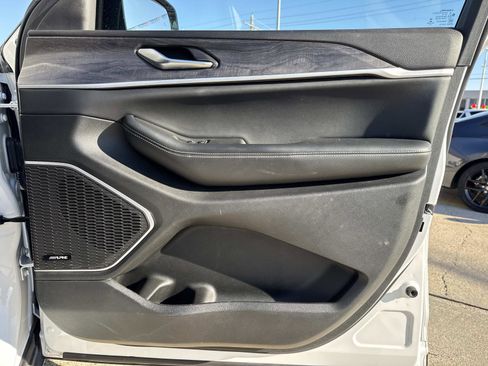 Used 2022 Jeep Grand Cherokee Limited image 13