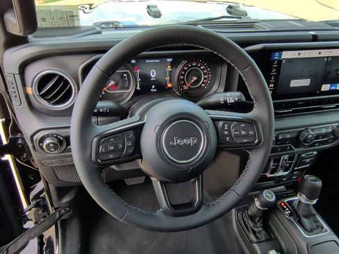New 2025 Jeep Gladiator Mojave AWD/4WD image 16
