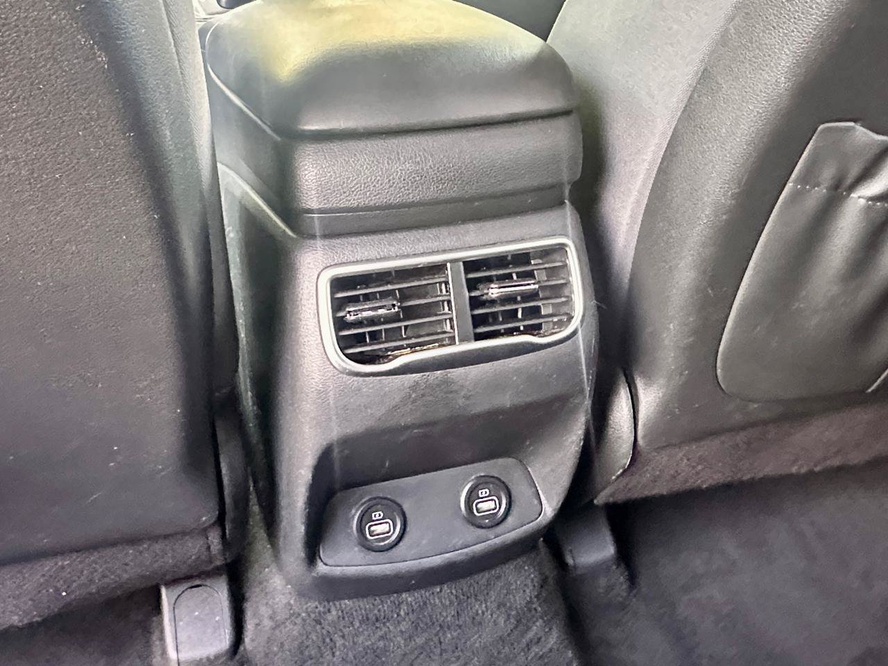 Used 2023 Hyundai Santa Fe SEL FWD image 32