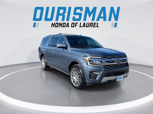 Used 2022 Ford Expedition Max Platinum image 2