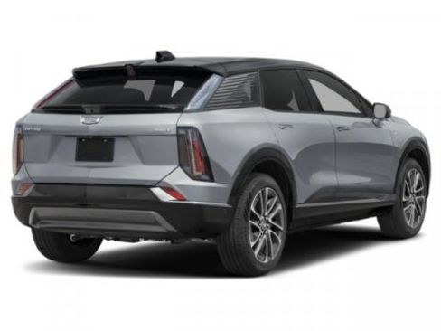 Used 2025 Cadillac Optiq Sport 2 w/ LPO, Floor Liner Package AWD/4WD image 5