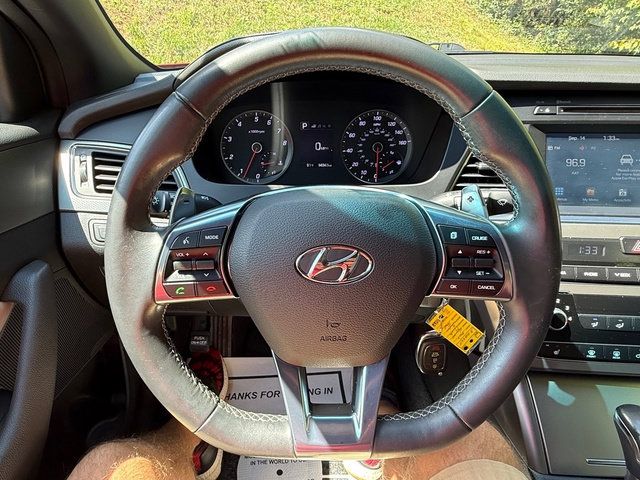 Used 2017 Hyundai Sonata Sport 2.0T FWD image 18