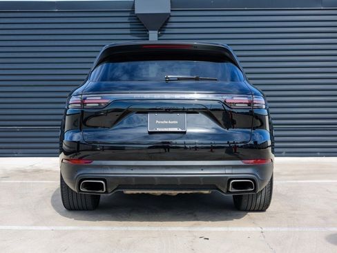 Certified 2023 Porsche Cayenne image 6