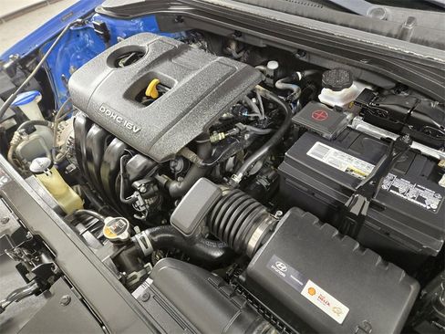 Used 2017 Hyundai Elantra Limited image 22