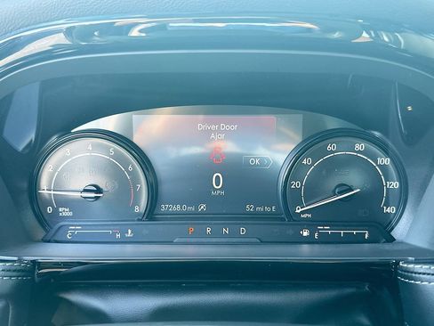 Used 2022 Lincoln Corsair FWD image 12