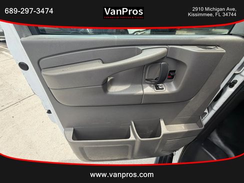 Used 2014 Chevrolet Express 3500 Extended RWD image 8