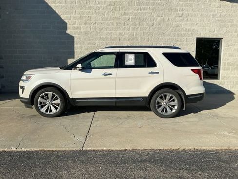 Used 2018 Ford Explorer Limited AWD/4WD image 7