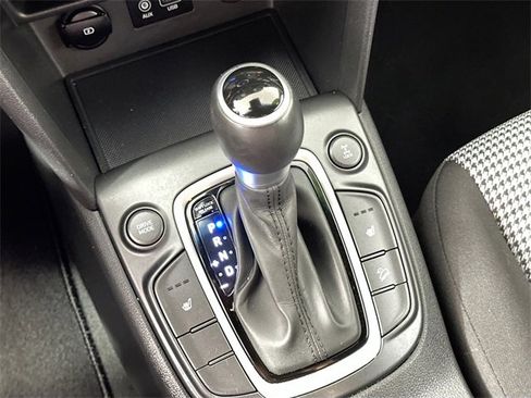 Used 2021 Hyundai Kona Night image 14