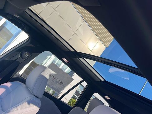 New 2026 Lexus TX 350 AWD image 32