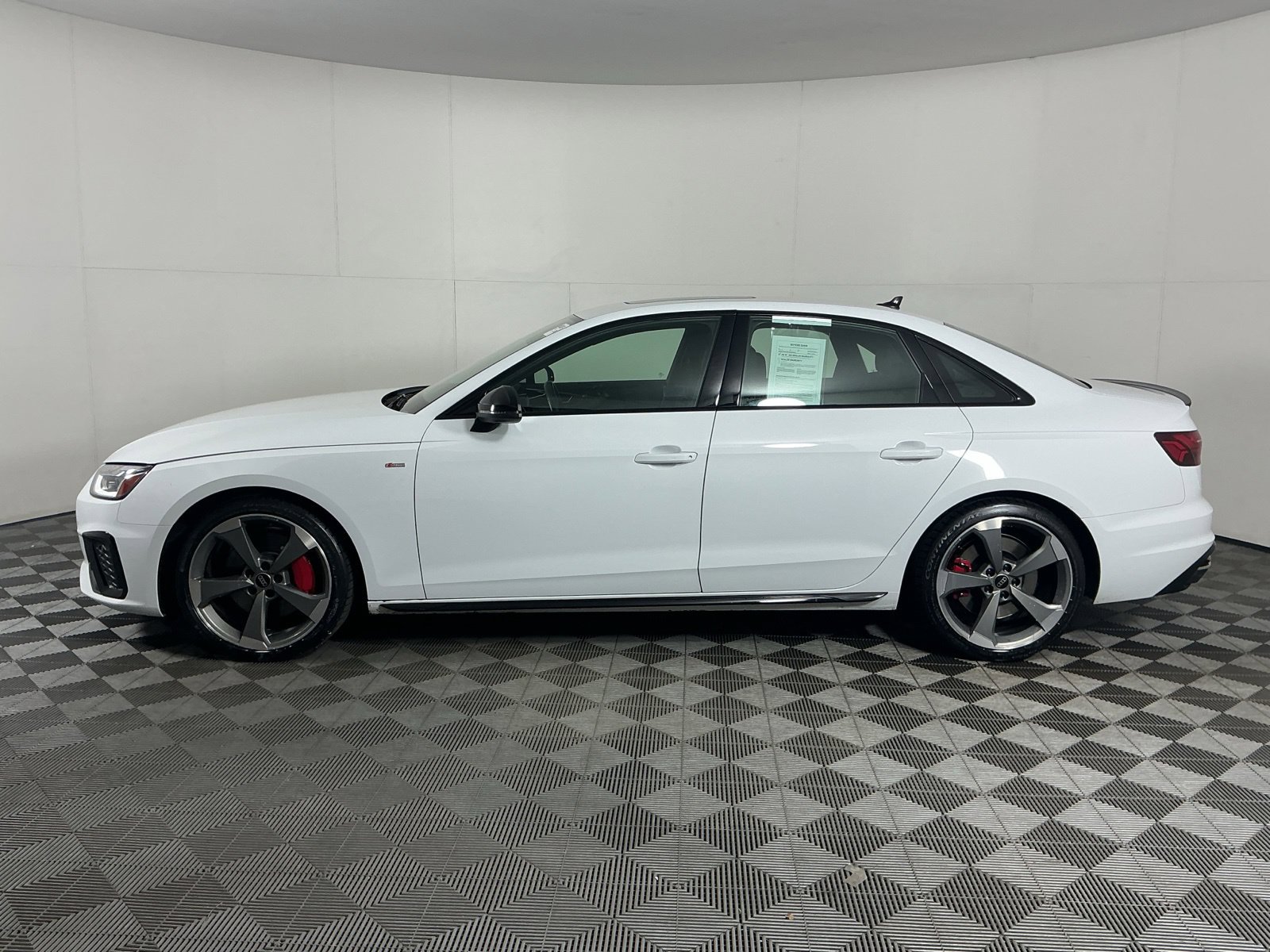Used 2023 Audi A4 2.0T Premium Plus w/ Premium Plus Package AWD/4WD image 4