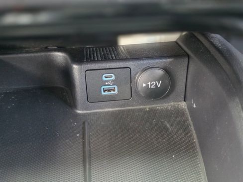 Used 2022 Ford Escape SEL image 32