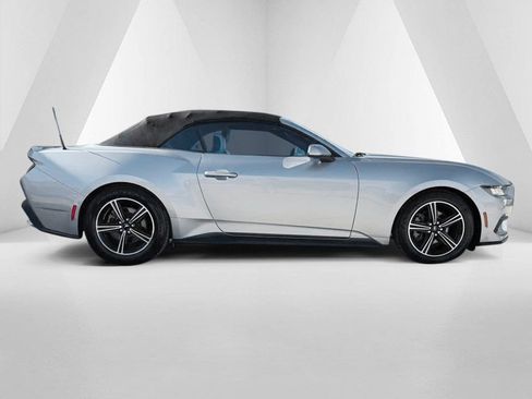 Used 2024 Ford Mustang Premium RWD image 8