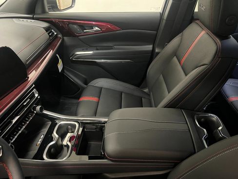 New 2026 Chevrolet Traverse RS w/ LPO, Floor Liner Package AWD/4WD image 27