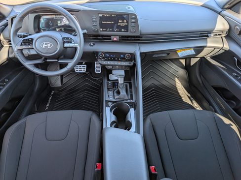 New 2026 Hyundai Elantra SEL Sport image 5