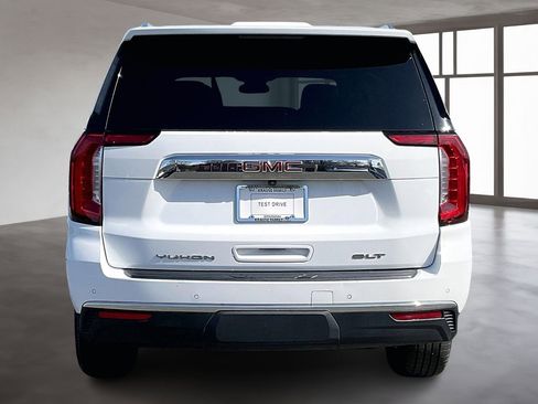 Used 2024 GMC Yukon XL SLT RWD image 5