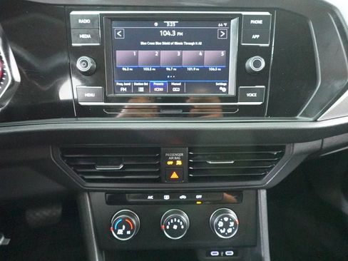 Used 2021 Volkswagen Jetta S w/ Driver Assistance Package image 17