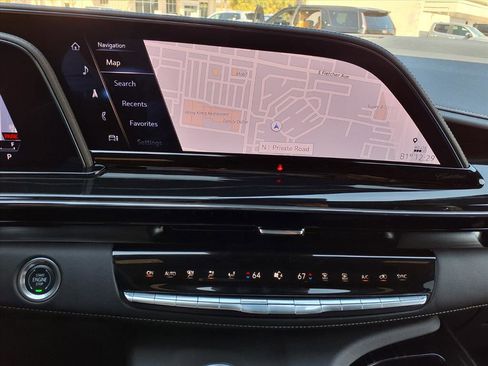 Certified 2024 Cadillac Escalade Sport image 25