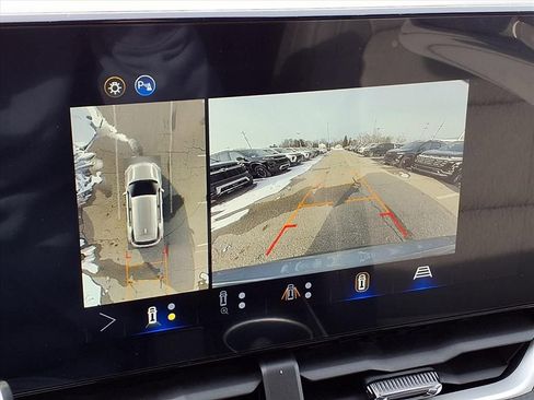 New 2026 Chevrolet Equinox LT w/ Convenience Package II image 17