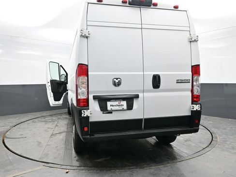 Used 2025 RAM ProMaster 2500 w/ Convenience Group FWD image 42