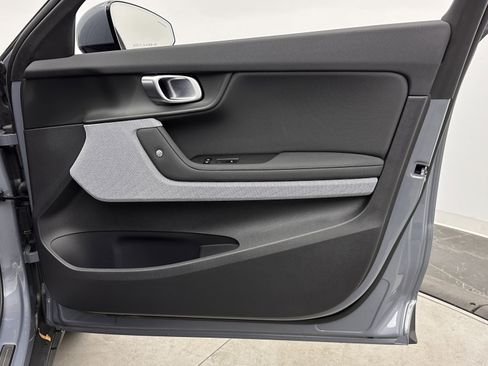 Used 2024 Polestar Polestar 2 image 30