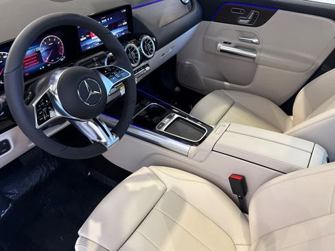 New 2026 Mercedes-Benz GLA 250 4MATIC image 9
