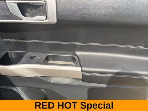 Used 2023 Ford Explorer XLT image 39