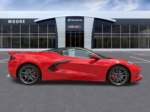 Used 2025 Chevrolet Corvette Stingray Preferred Conv w/ Z51 Performance Package RWD image 2
