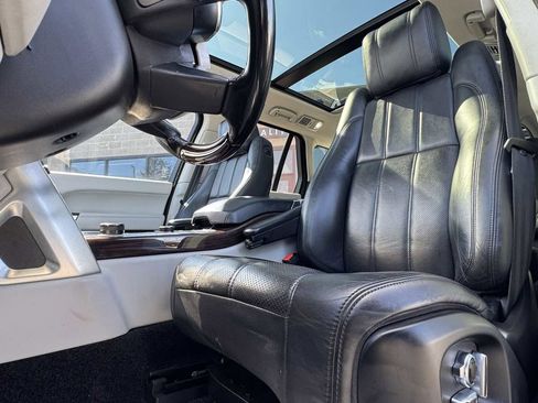 Used 2017 Land Rover Range Rover Supercharged image 24