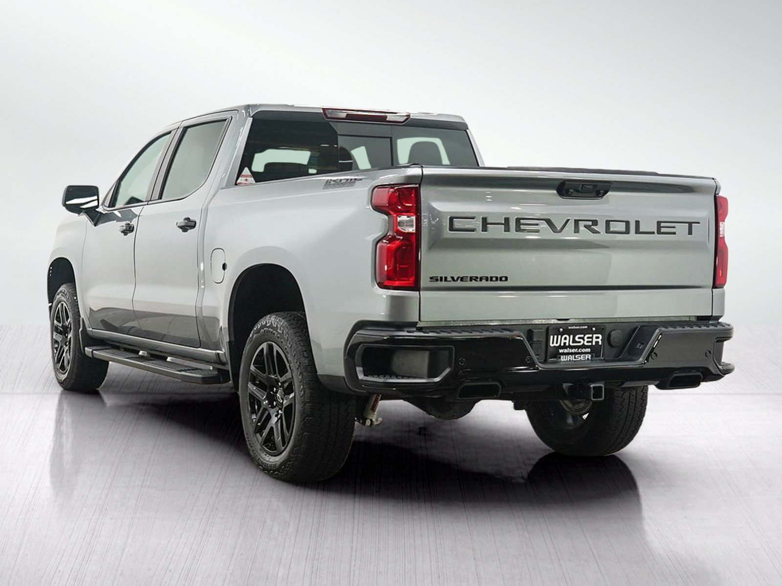 Used 2025 Chevrolet Silverado 1500 LT Trail Boss w/ LT Trail Boss Premium Package AWD/4WD image 3