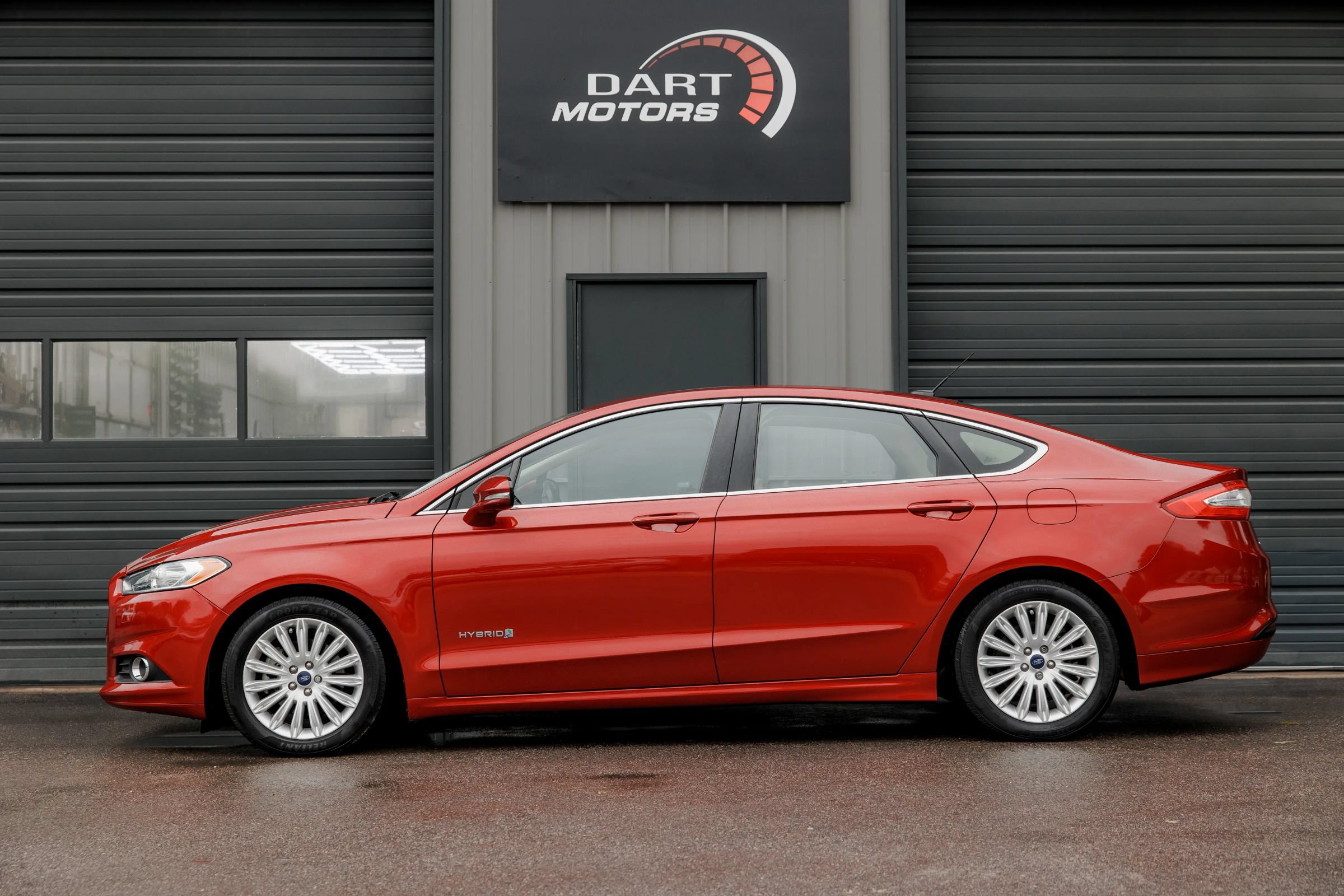 Used 2015 Ford Fusion SE w/ Equipment Group 502A FWD image 4