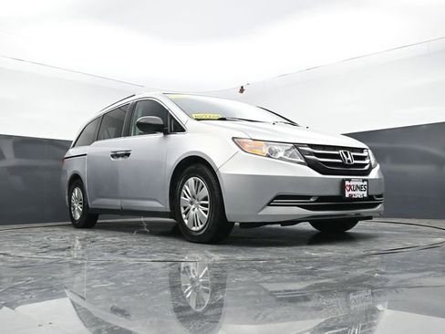 Used 2015 Honda Odyssey LX image 47