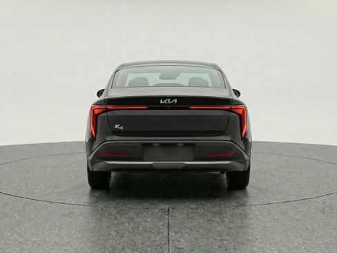 Used 2025 Kia K4 FWD image 7